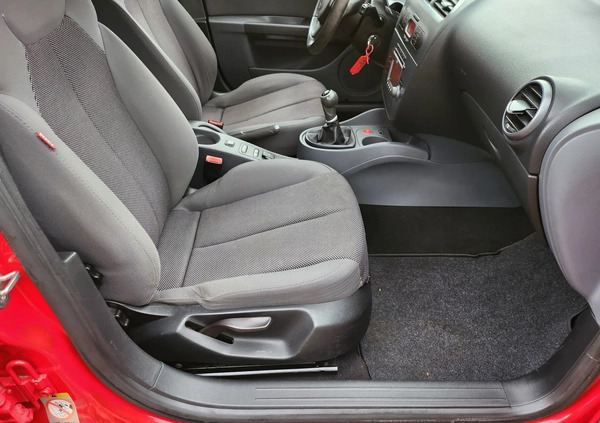 Seat Leon cena 17499 przebieg: 159000, rok produkcji 2008 z Bierutów małe 379